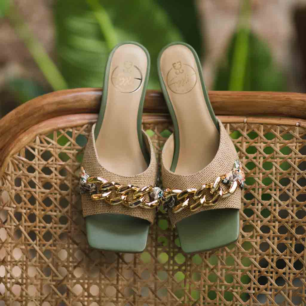 Black Women Sandals With Block Heels | WalkTrendy at Rs 385 | Mumbai| ID:  25570158030