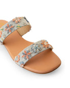 Daisy Daze : Sandals