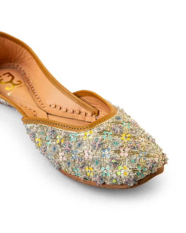 Glitter Sweet Juttis