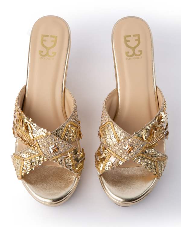 Gold Fashioned Criss Cross Wedge