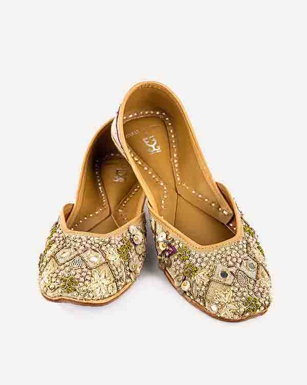 Seeker of Magic Juttis - Payal Singhal X Fizzy Goblet